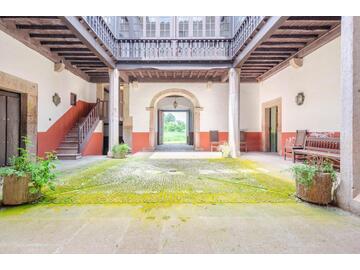 La Manjoya, Parroquias Sur